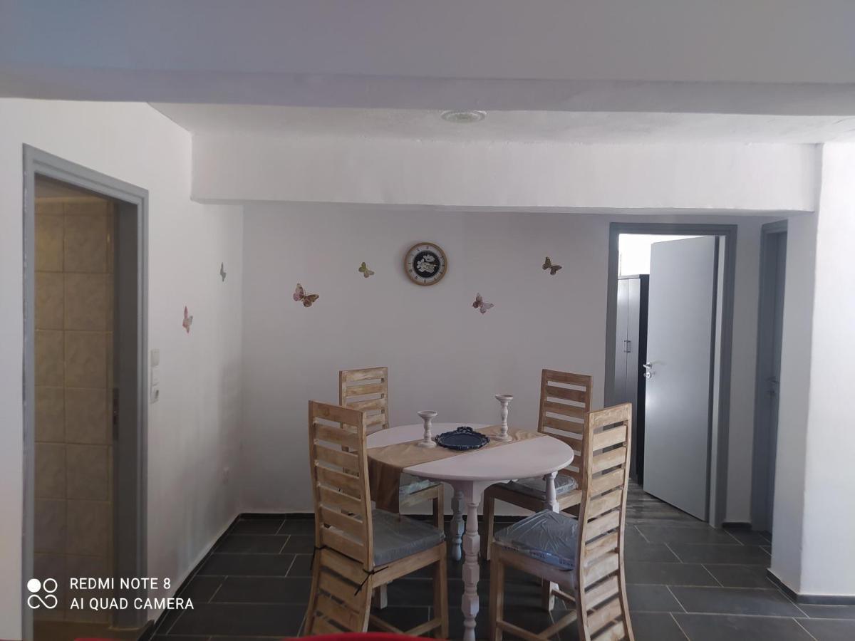 Simbas House Apartment Leonídion Екстериор снимка